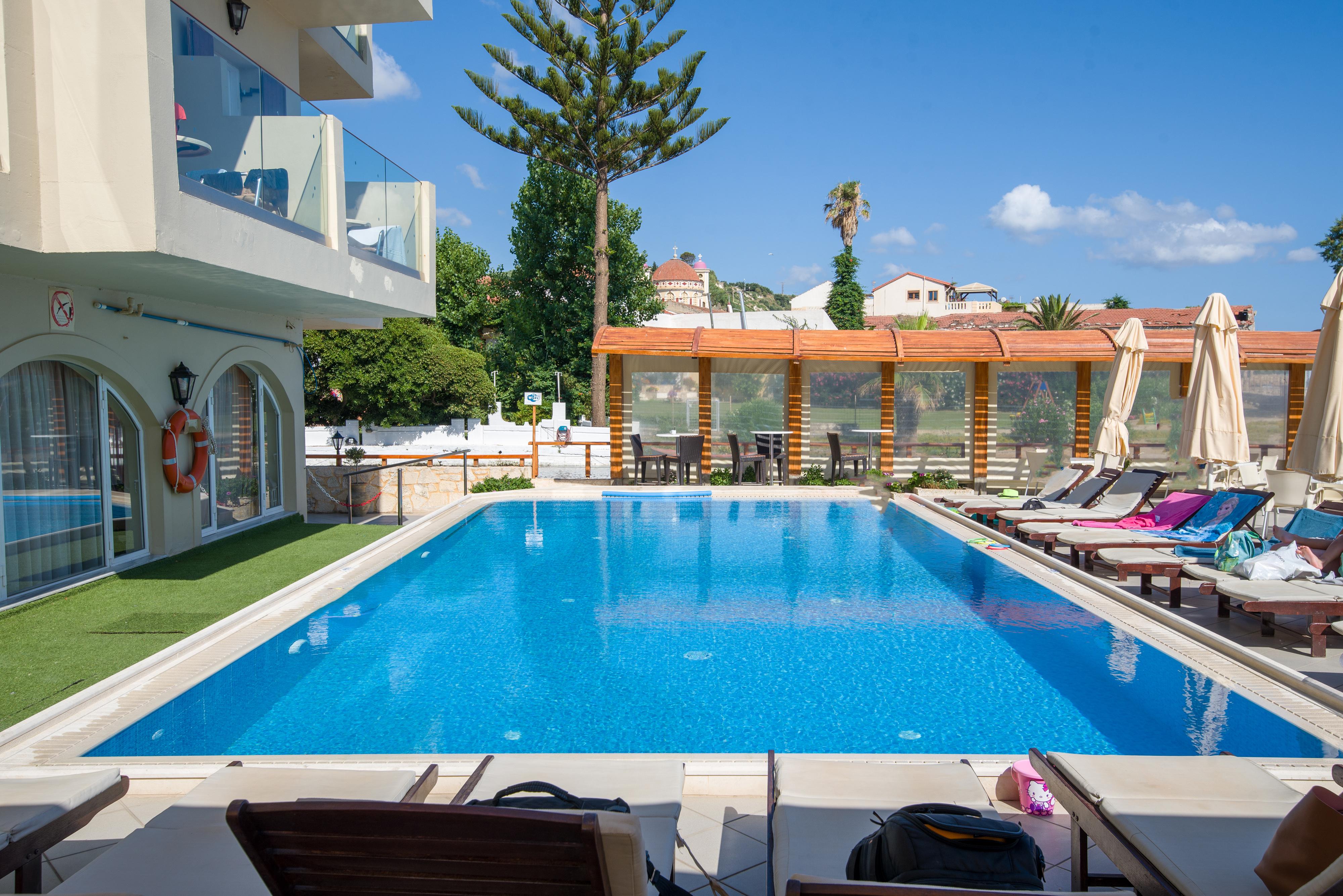 Kalyves Beach Hotel Esterno foto